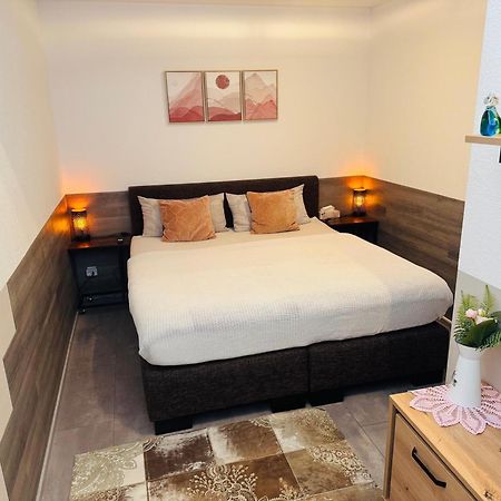 2 Room Galerie Einliegerwohnung In Rheinstetten, Messe Naehe, Rollstuhlfahrer Geeignet エクステリア 写真